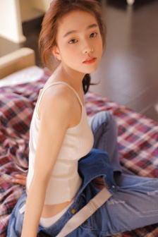 女教师hd中字版高清费看